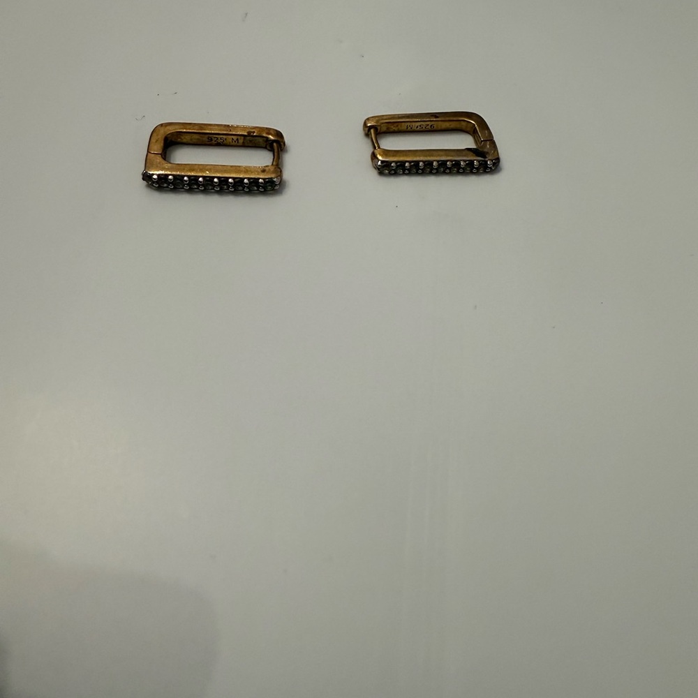 Elegant Gold and Silver Women's Jewelry - Picture 2 of 7